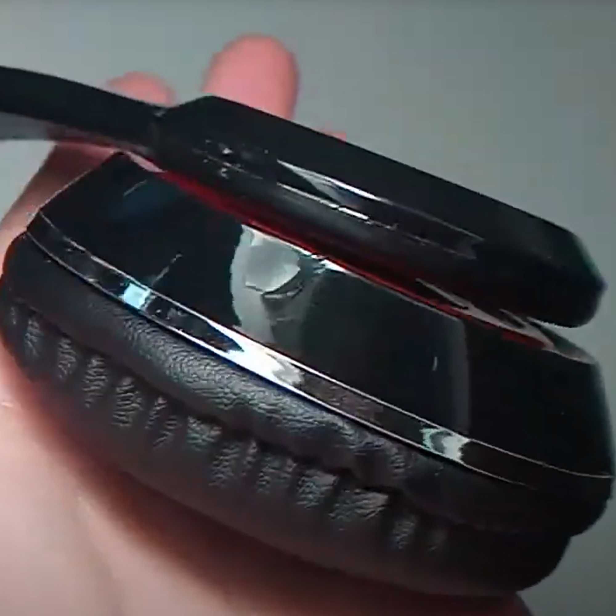 Беспроводные наушники Bluetooth с MP3 и FM — черные монстры звука!
