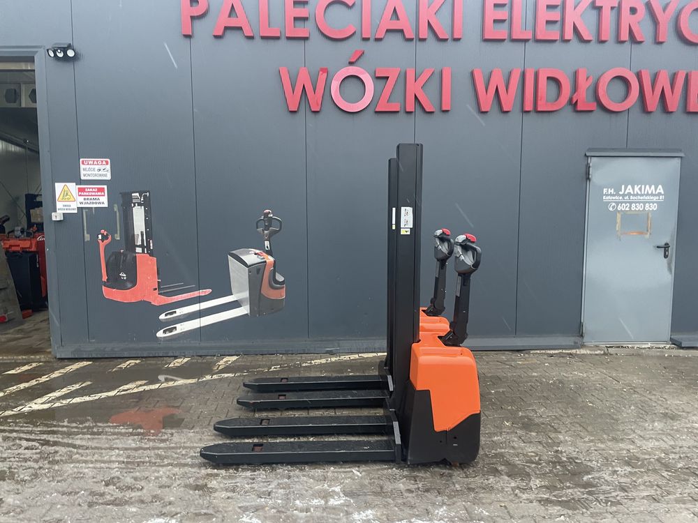 Paleciak elektryczny BT HWE 1000 kg 160 cm wolny skok