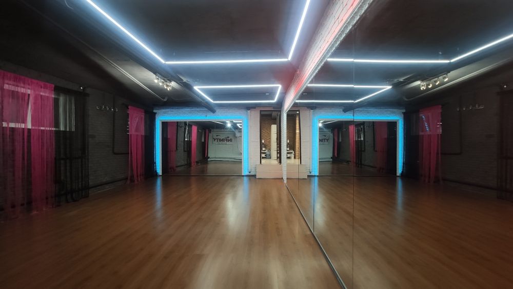 Погодинна оренда залiв. Печерська. Школа танцiв  йога фiтнес, свято