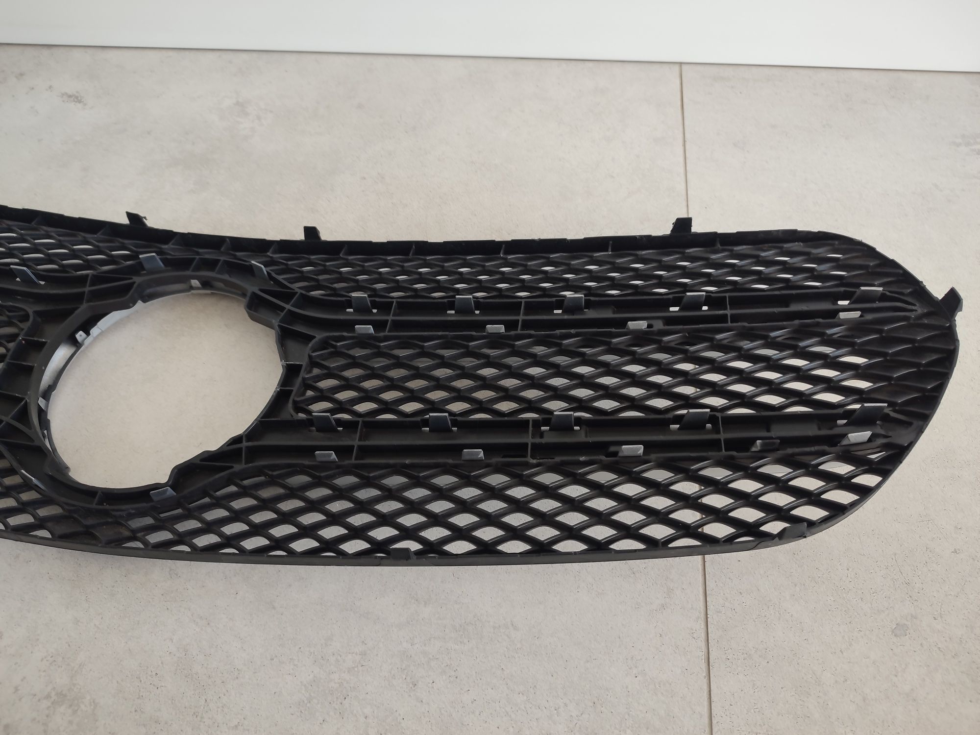 Grill Atrapa Mercedes B klasa A247 18r+ Oryginał