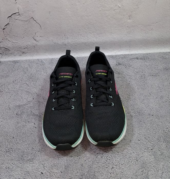 Кроссовки Skechers Ultra Groove беговые спортивные женские Go Walk 5