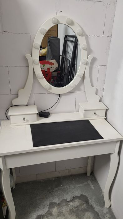 Toaletka led plus krzesełko