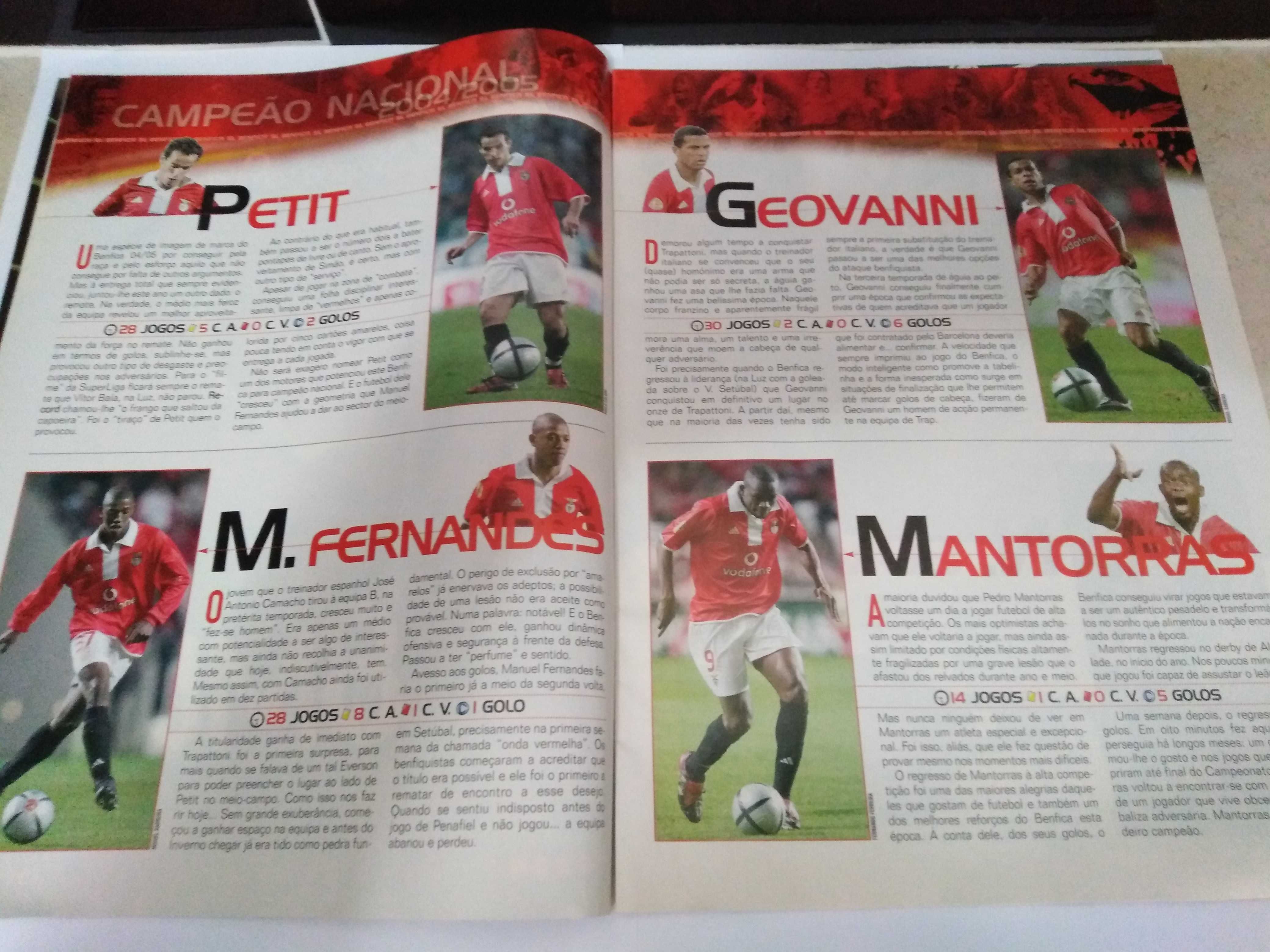 Revista Record Benfica Campeão 2004/2005 com Poster no interior.