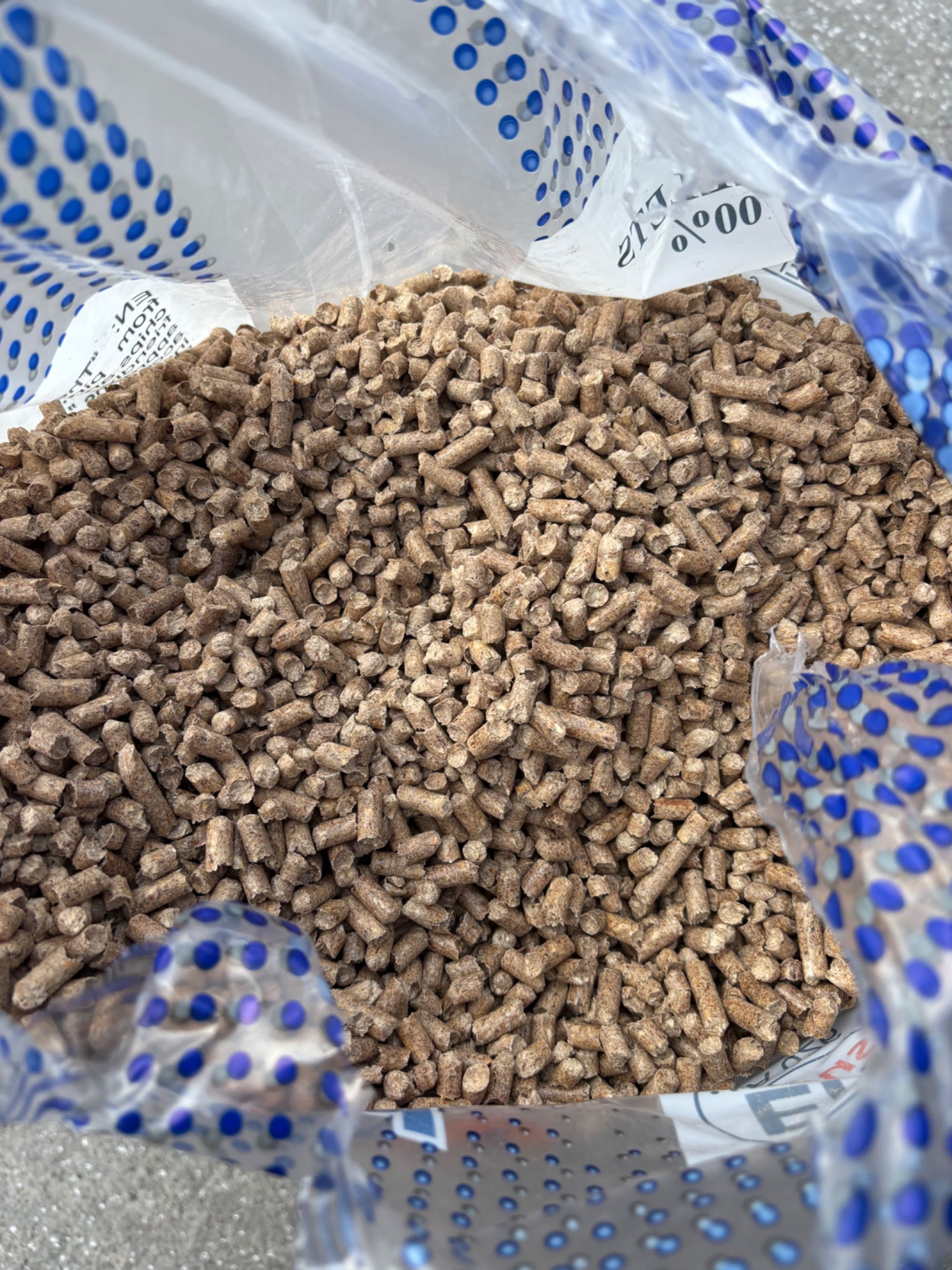 Pellet drzewny a1