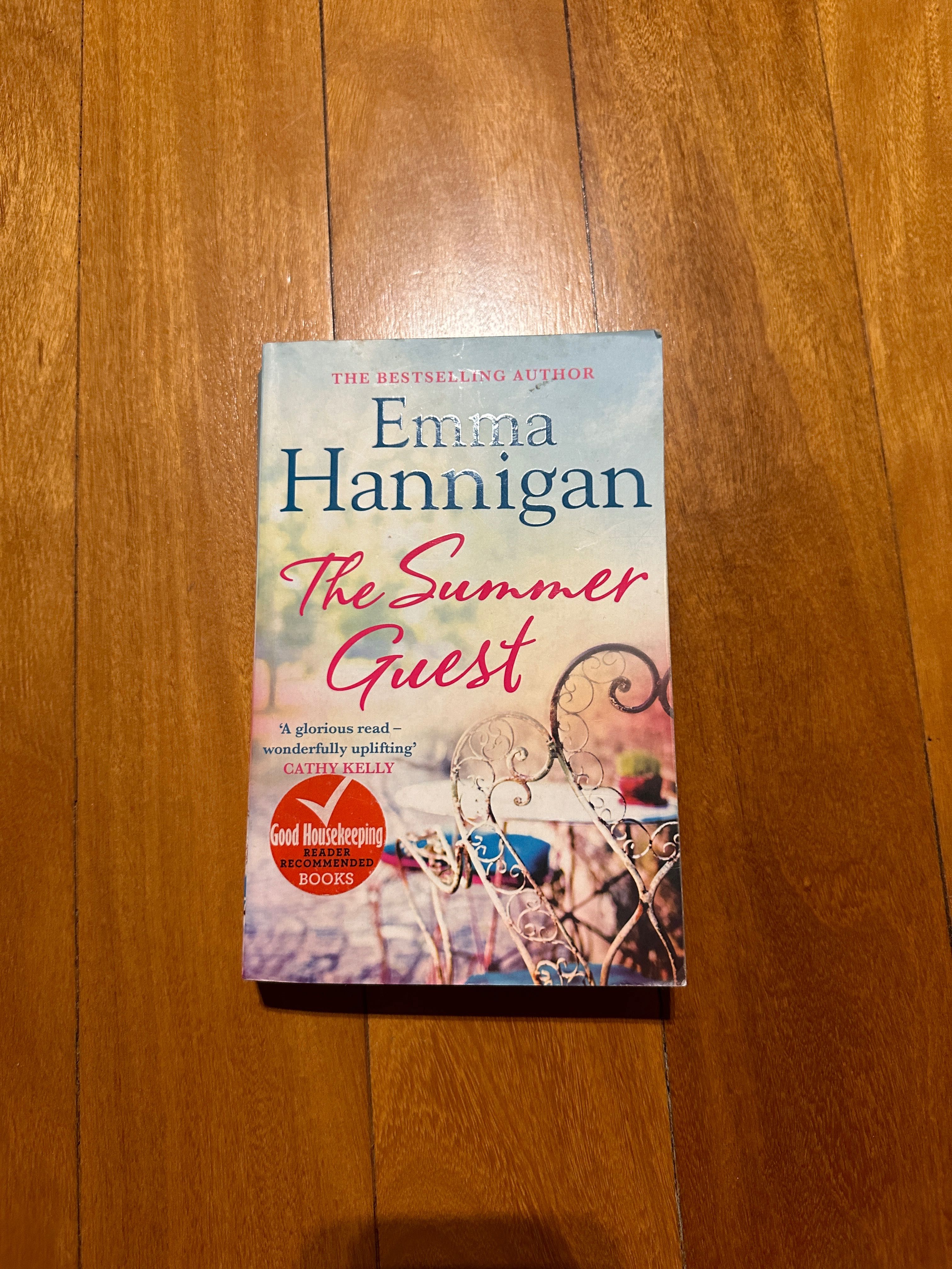 The Summer Guest - de Emma Hannigan