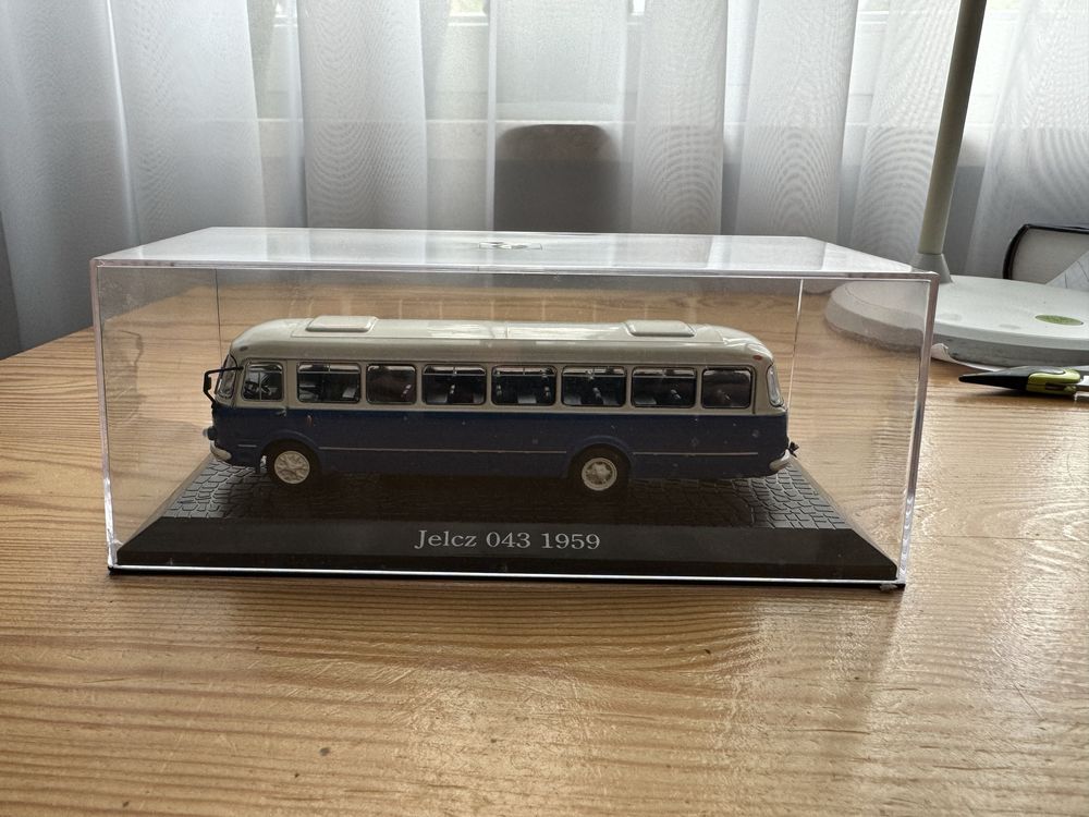 Model Autobus Jelcz 043