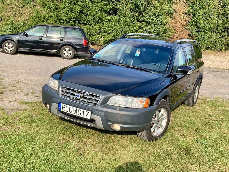 Volvo XC70 2.4 D5 - 4x4 AWD - AUTOMAT - XENON - Skóra - Czujniki park.