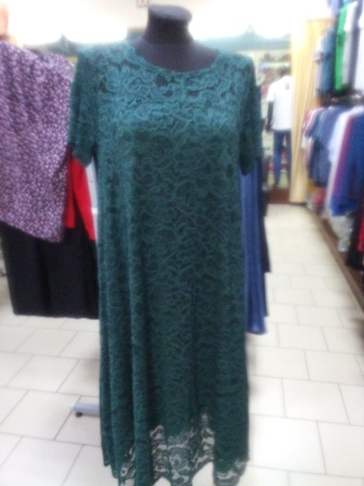 Платье нарядное женское