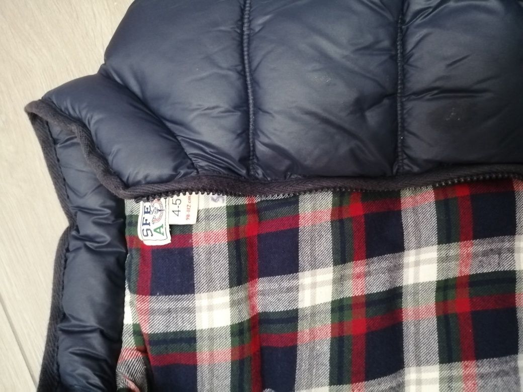 Colete tamanho 4-5 anos
