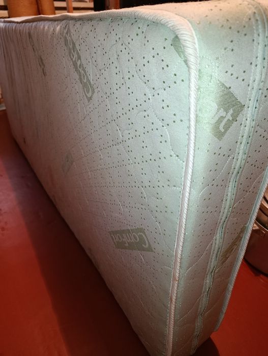 Отдам бесплатно матрс