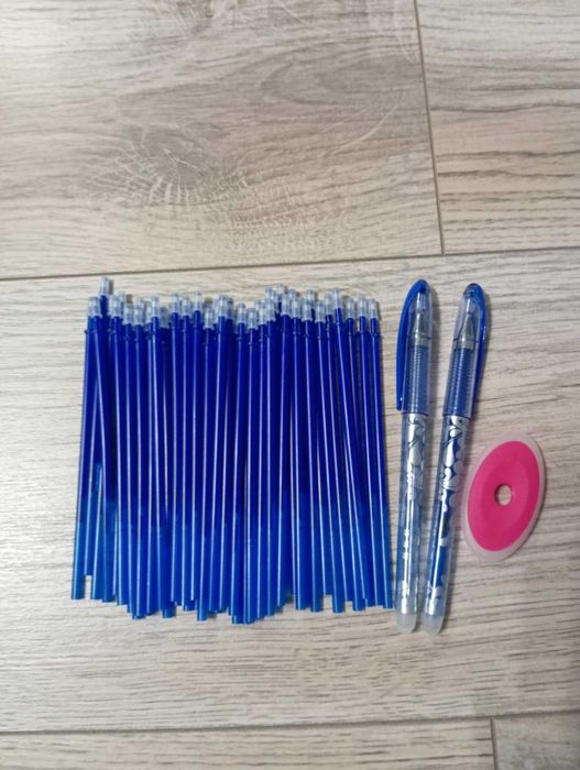 Długopisy ścieralne 2 szt + 50 wkładów + 1 gumka