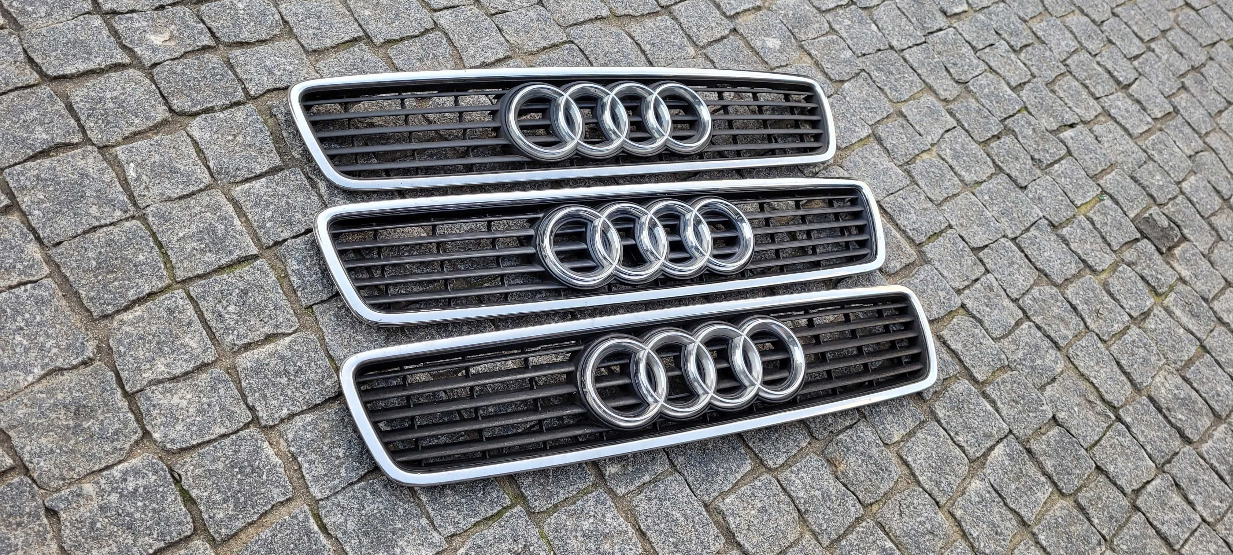 AUDI A4 B5 (8D)- Grelhas Capô ORIGINAIS em Excelente Estado