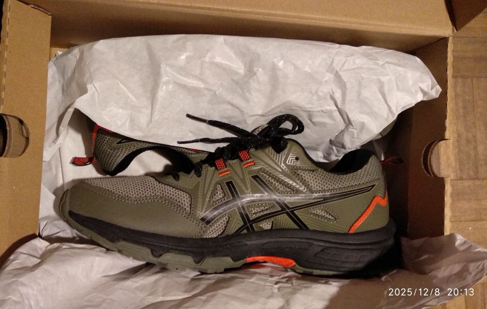 Tênis ASICS Gel-venture 8 tamanho 45