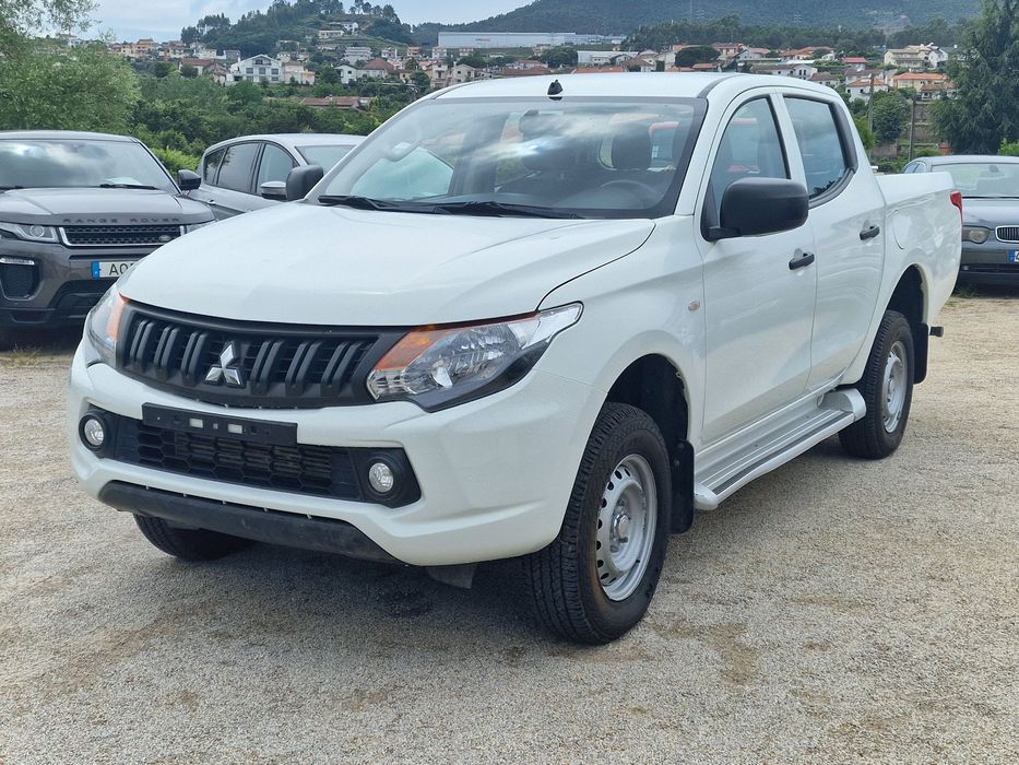 Mitsubishi L200 Pick Up 4x4 S&S Cabine Dupla Select