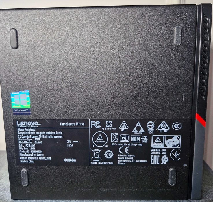Lenovo M715q Thinkcentre DDR4 16 GB R5 pro 2400GE W11 PRO