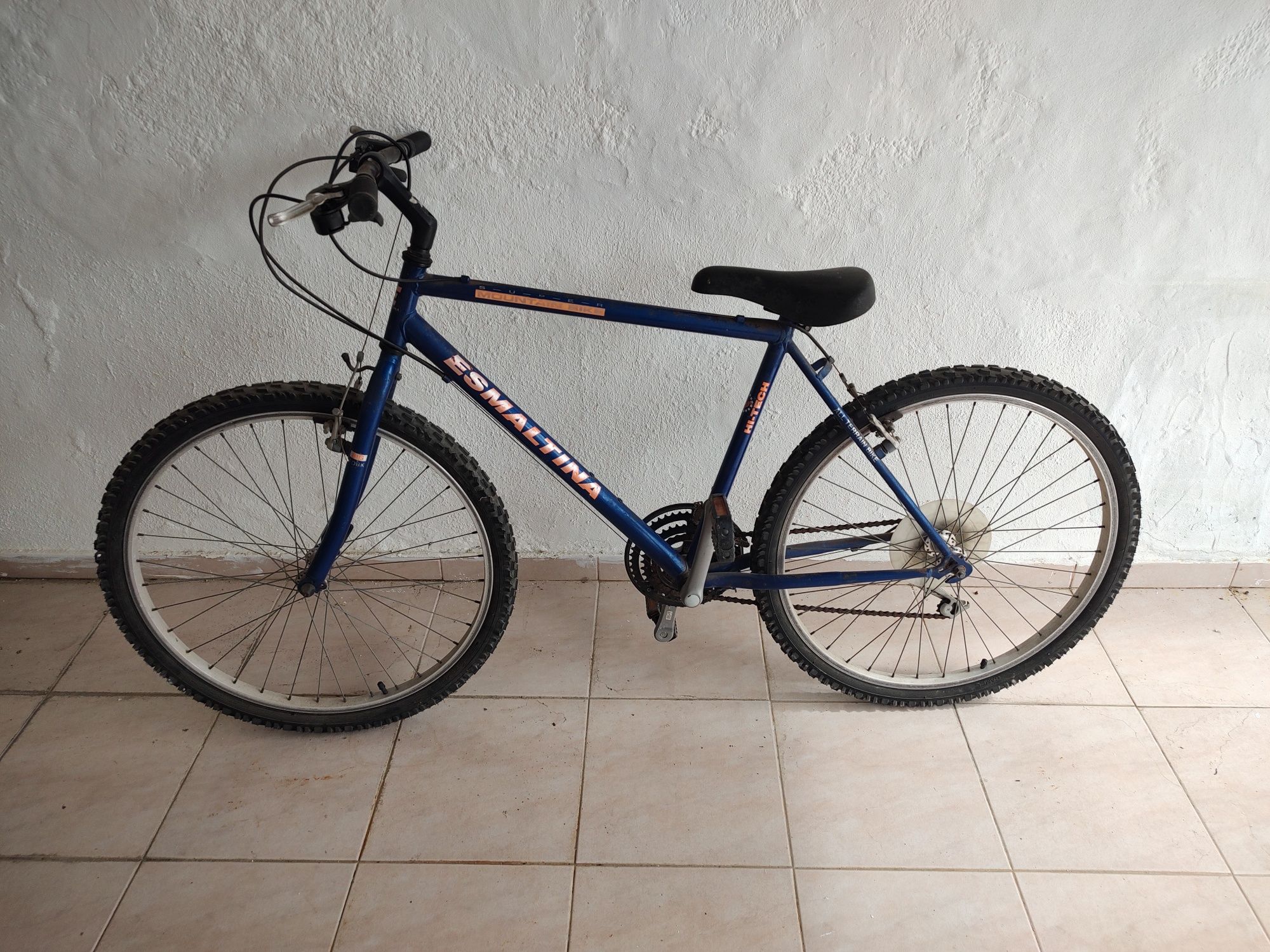 Bicicleta Esmaltina super montanha bike