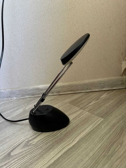 Настольная лампа Camelion KD-771