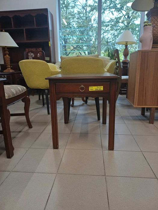 Stoliki nocne firmy Drexel