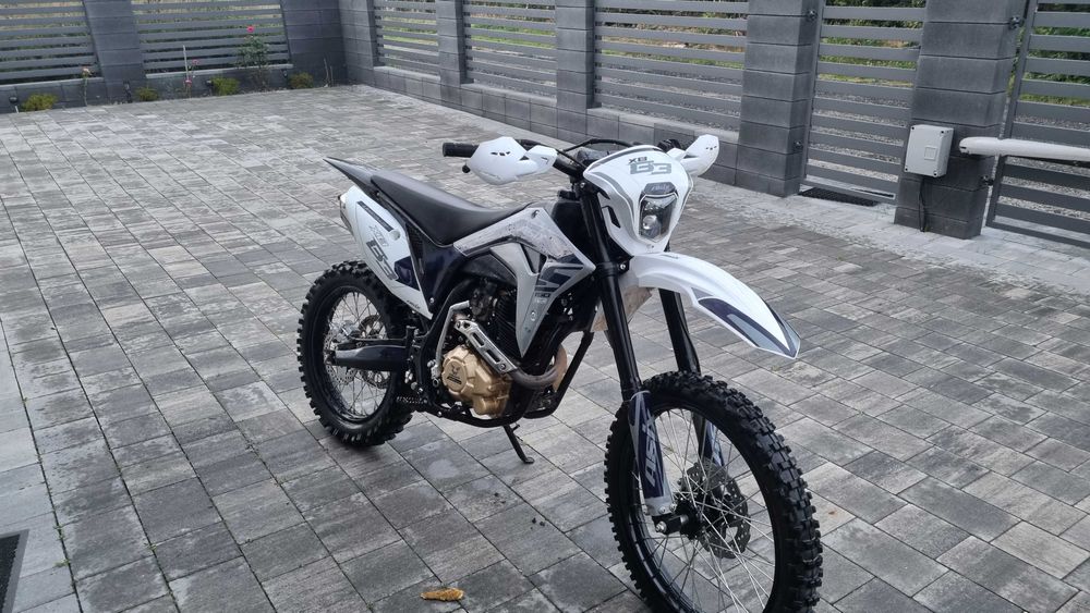 Cross ASIX XB83 150 CCM