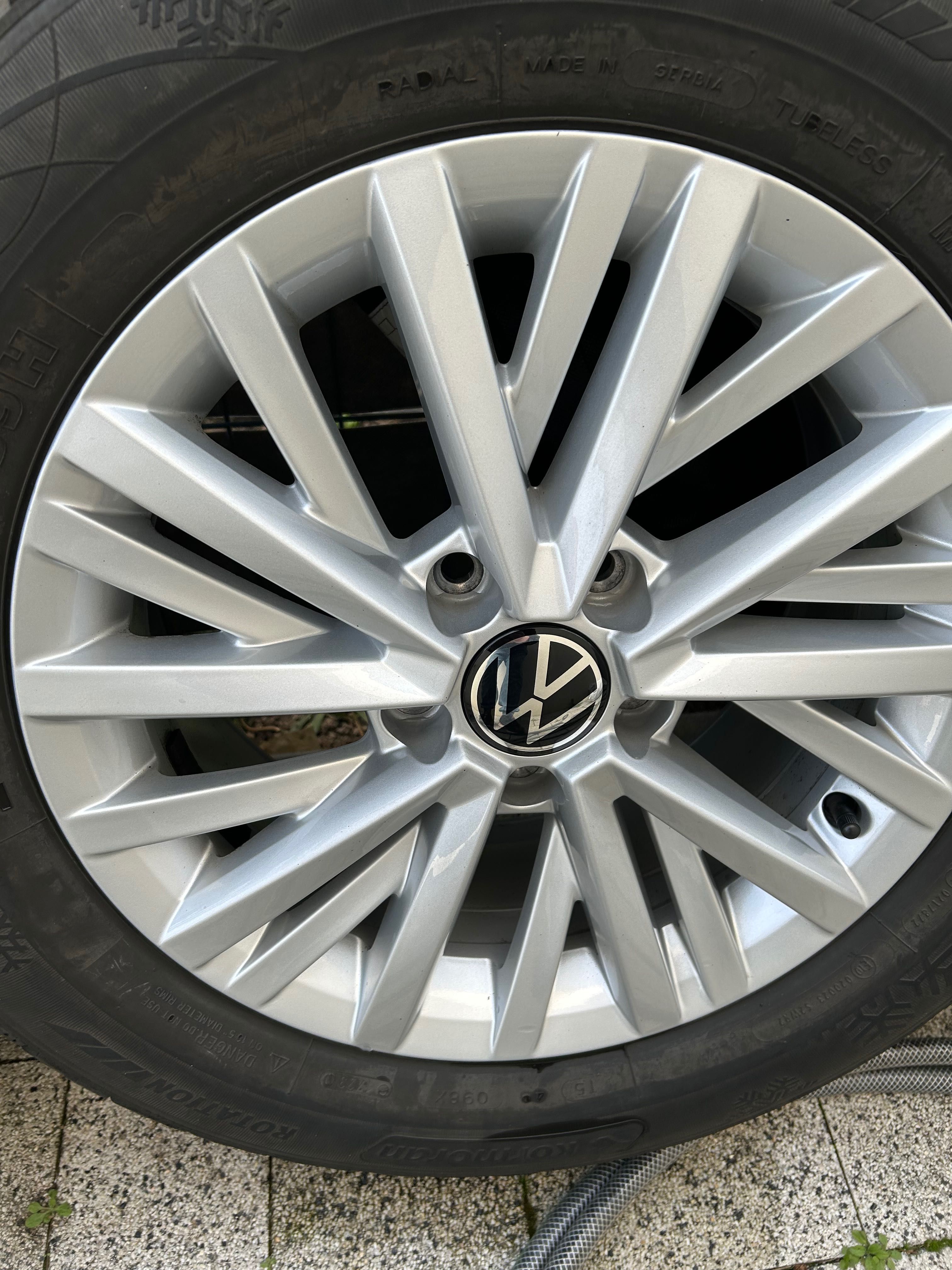 Felgi VW 16 cali 5x 112 z oponami
