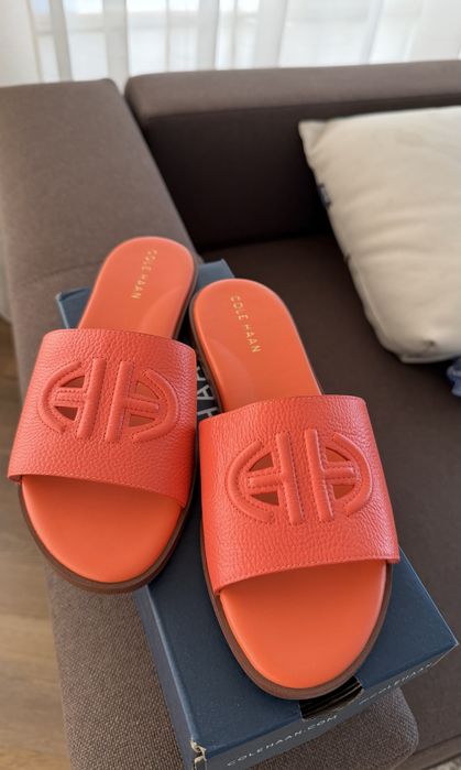 Жіночі шкіряні  шльпанці Cole Haan
