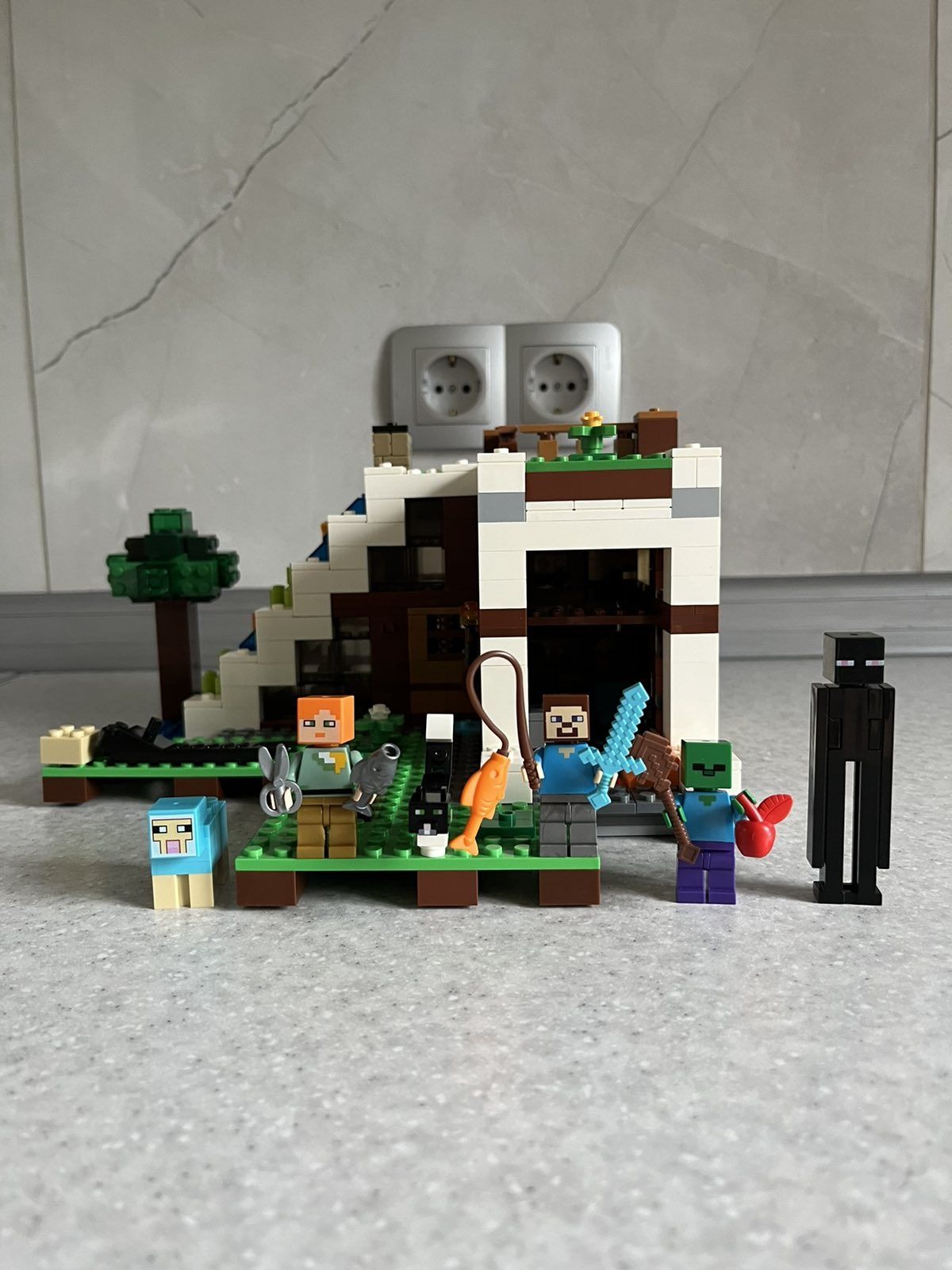 Аналог LEGO Minecraft The Waterfall Base 21134