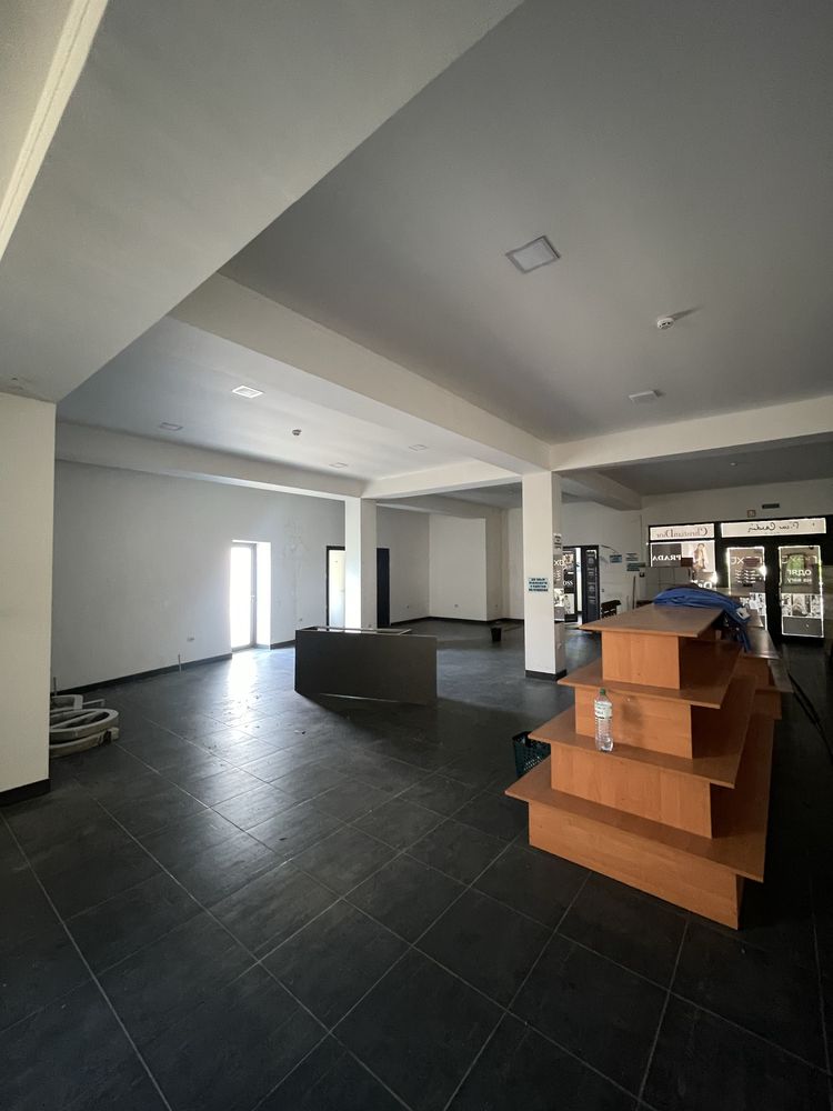 Комерційне приміщення 202.7 м²