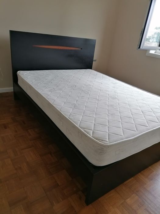 Cama de casal de 1,40 mt