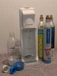 Saturator wody Sodastream (C100) biały + 2x butelka + 3x nabój CO2