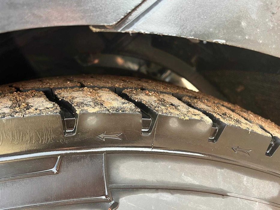 Volvo FM 410 porta contentores 6m3