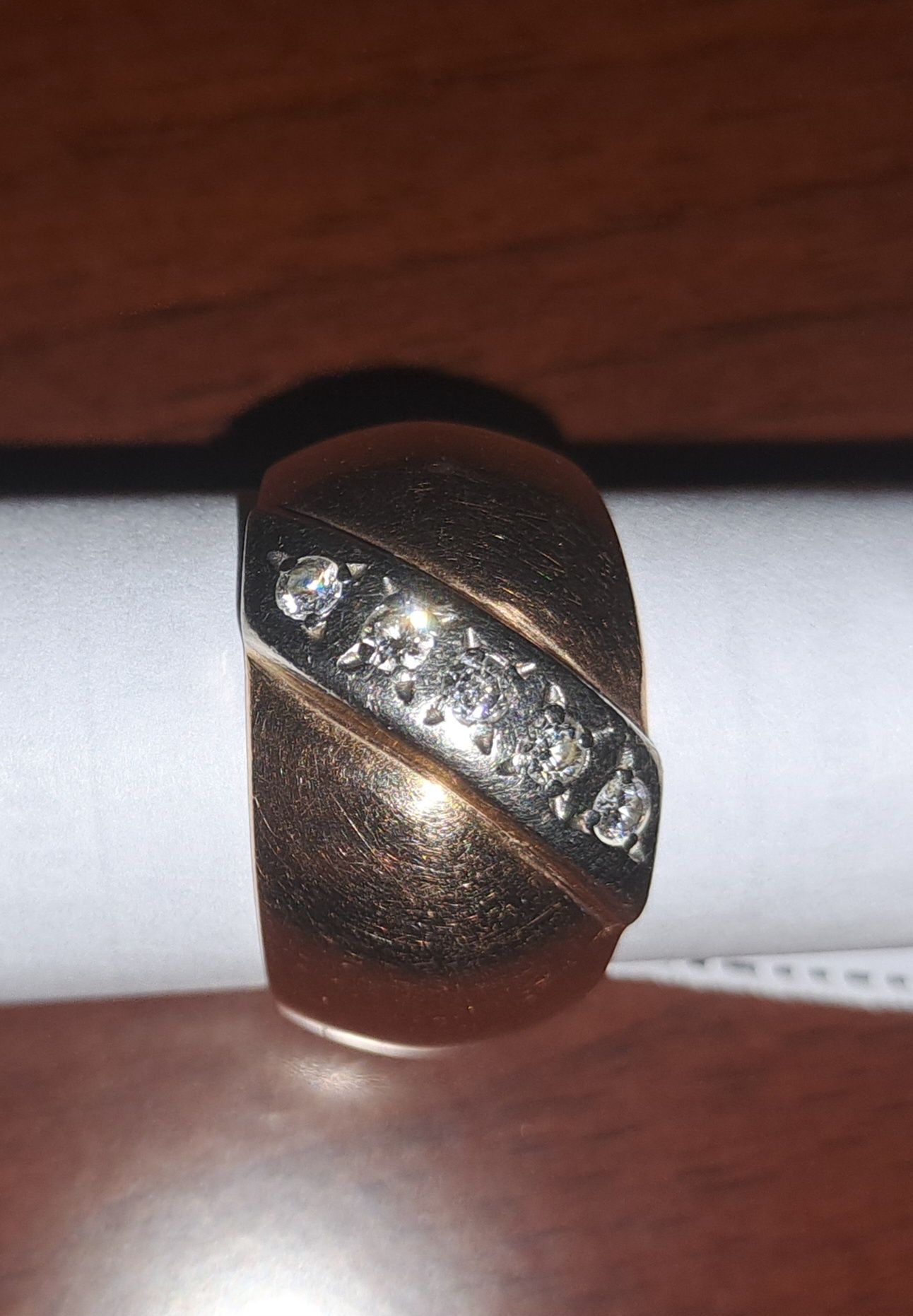 Золотое кольцо 583 проба с бриллиантоми 70-годы вес 6.75 грамм