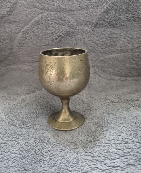 Kieliszki mosiężne małe