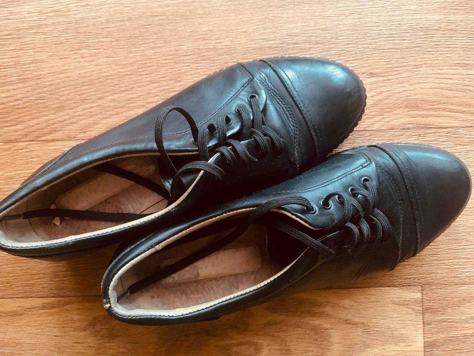 Женские стильные туфли из натуральной кожи на шнурках