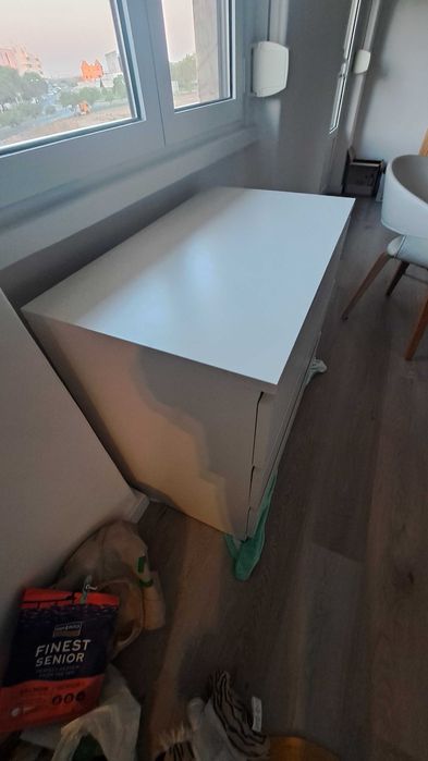 Cómoda branca 3 gavetas