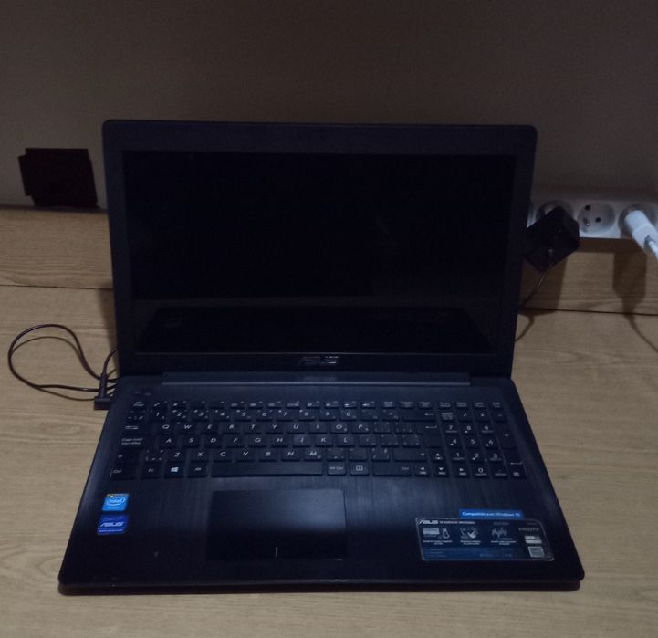 Ноутбук Asus X553M