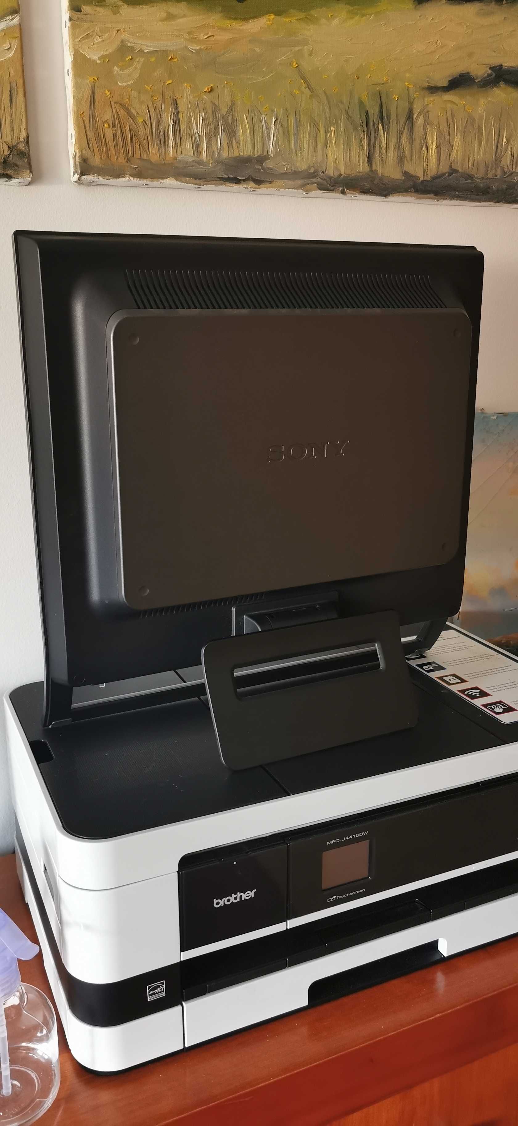 Sony sdm-HS75P TFT LCD