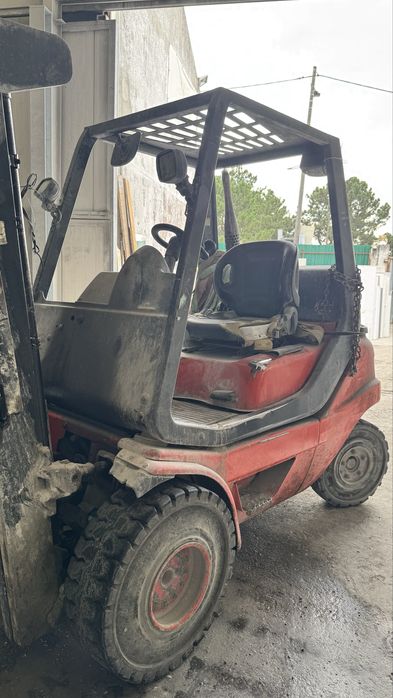 Empilhador em otimo estado