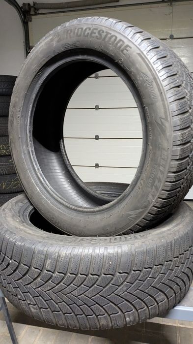 зимові шини 215/55/R17  Bridgestone 23 рік 6мм