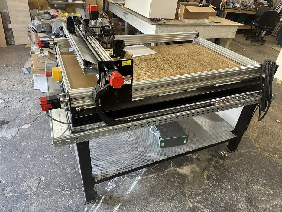 Frezarka CNC do Małych Elementów i Miękkich Materiałów