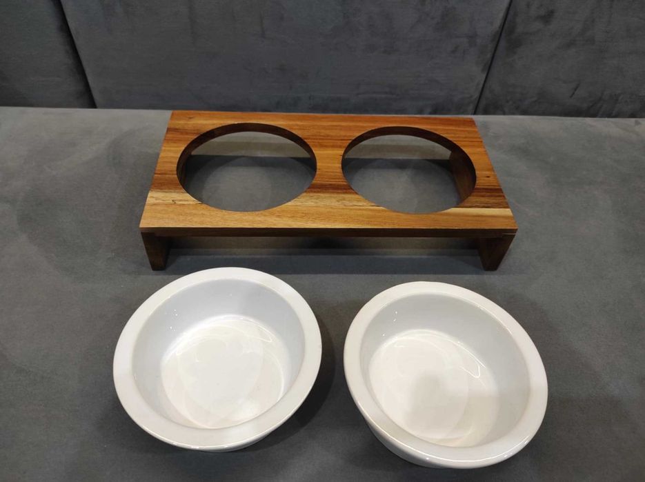 Komplet ceramicznych misek na bambusowym stelażu dla kota / psa