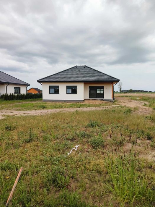 Nowy dom na sprzedaż w świetnej lokalizacji, działka 900 m/k.