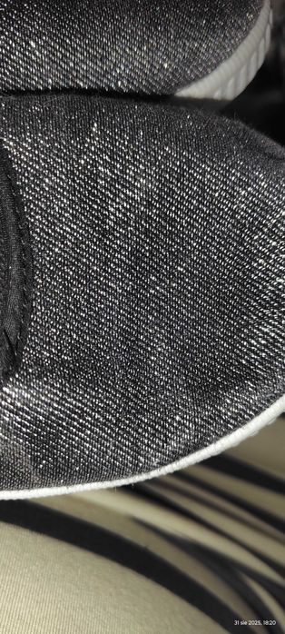 Kapcie na gumkę dla dziewczynki rozm. 30