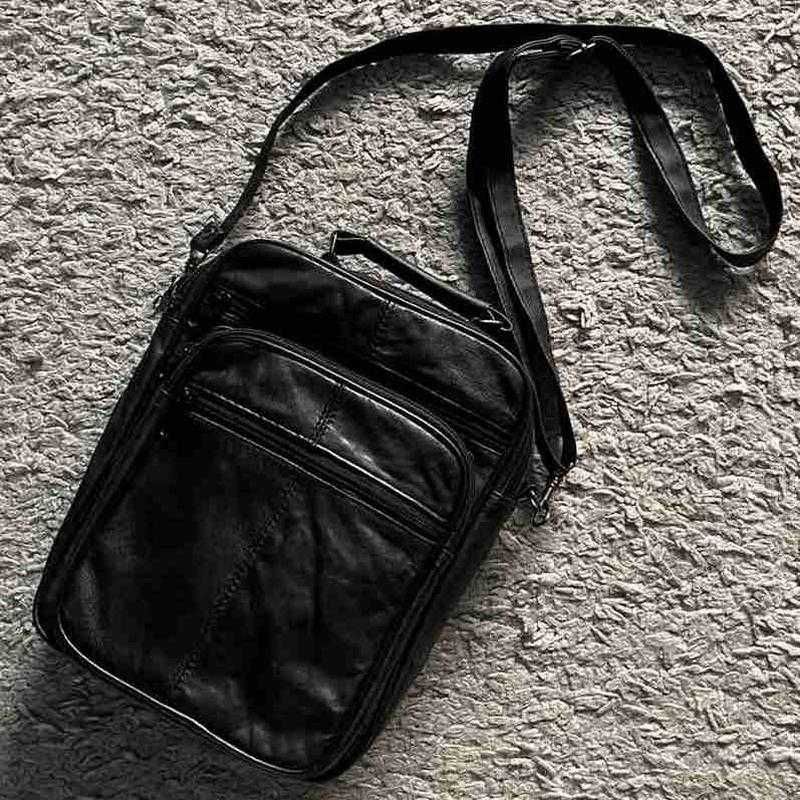 Оригинал.новая,фирменная,итальянская,кожаная сумка-барсетка fabrizio