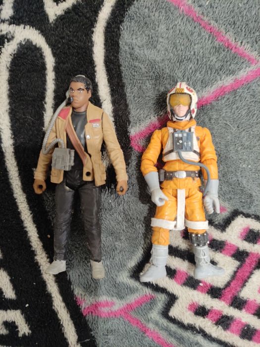 Bonecos Articulados de Coleção em PVC