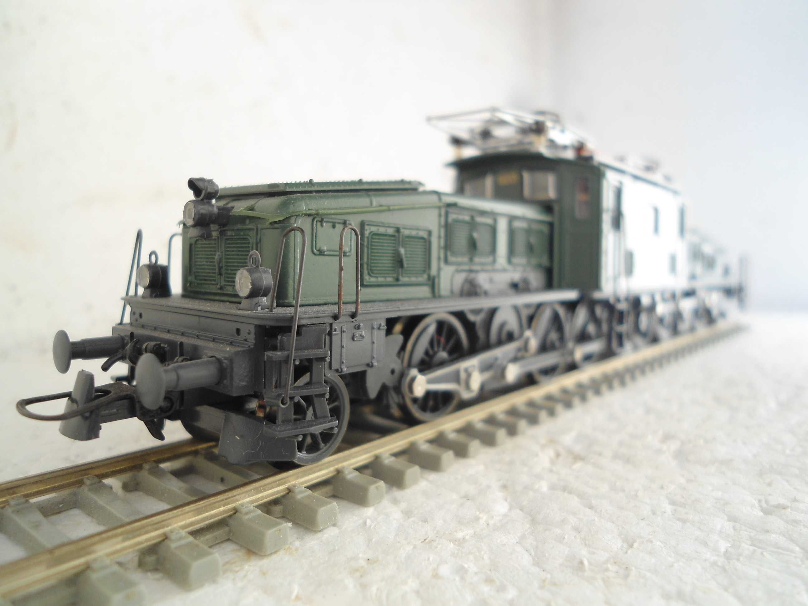 1:87 ROCO  Locomotiva SBB Ce 6/8 II "Crocodile" Digital