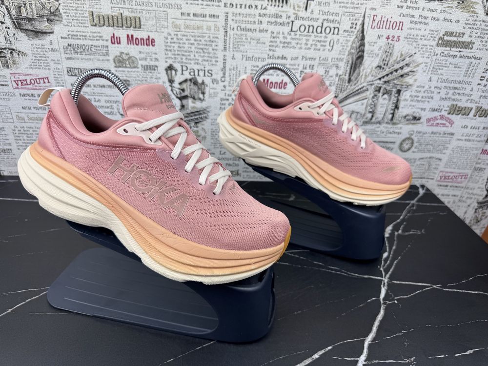 Оригінал Розмір 40 Кросівки Hoka One One Bondi 8 Взуття