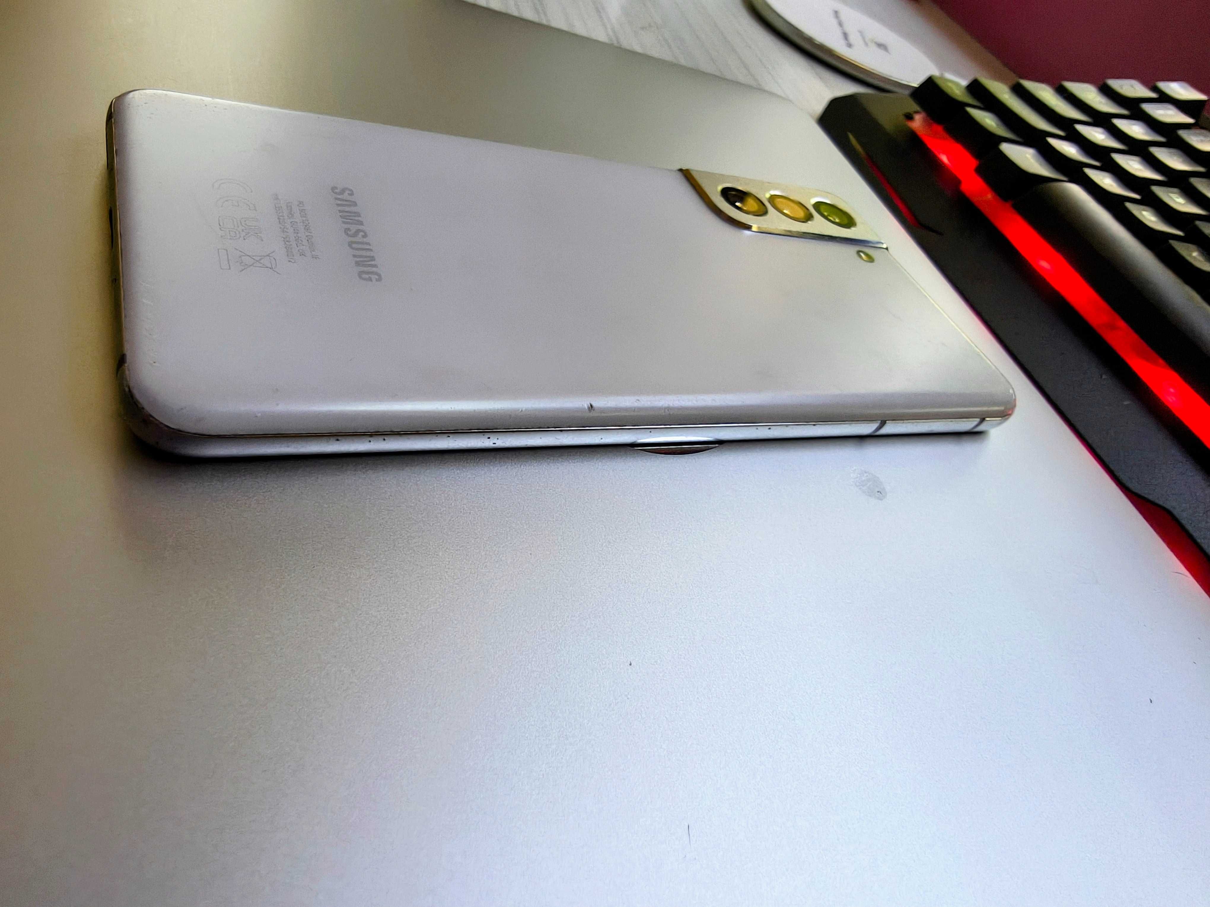 Samsung Galaxy S21 5G Stan bardzo dobry