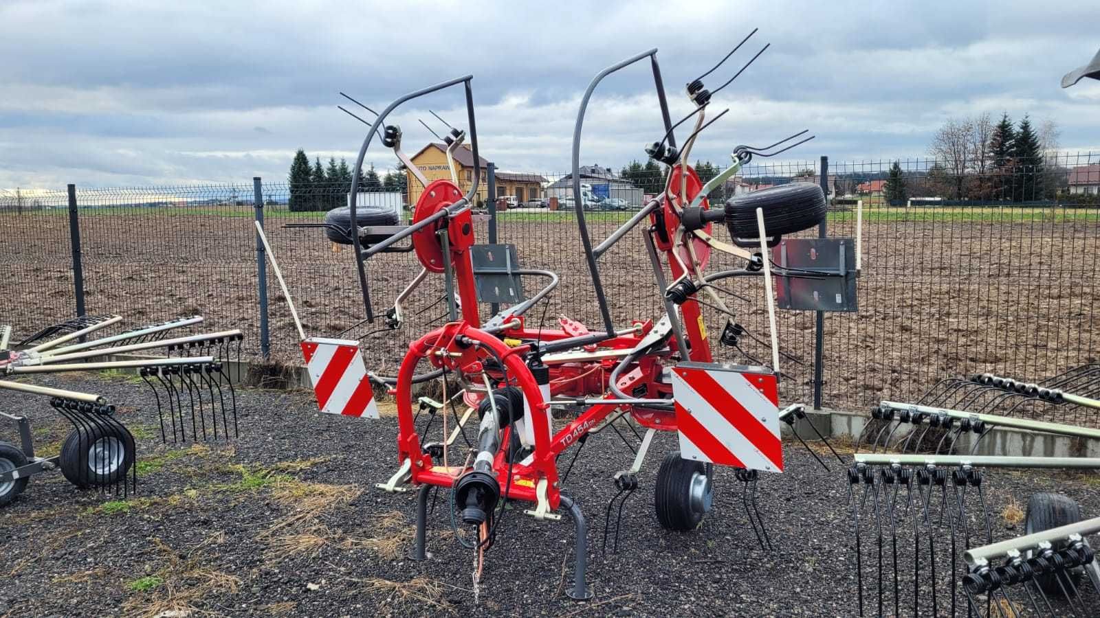 Przetrząsacz Massey Ferguson TD 454 DN