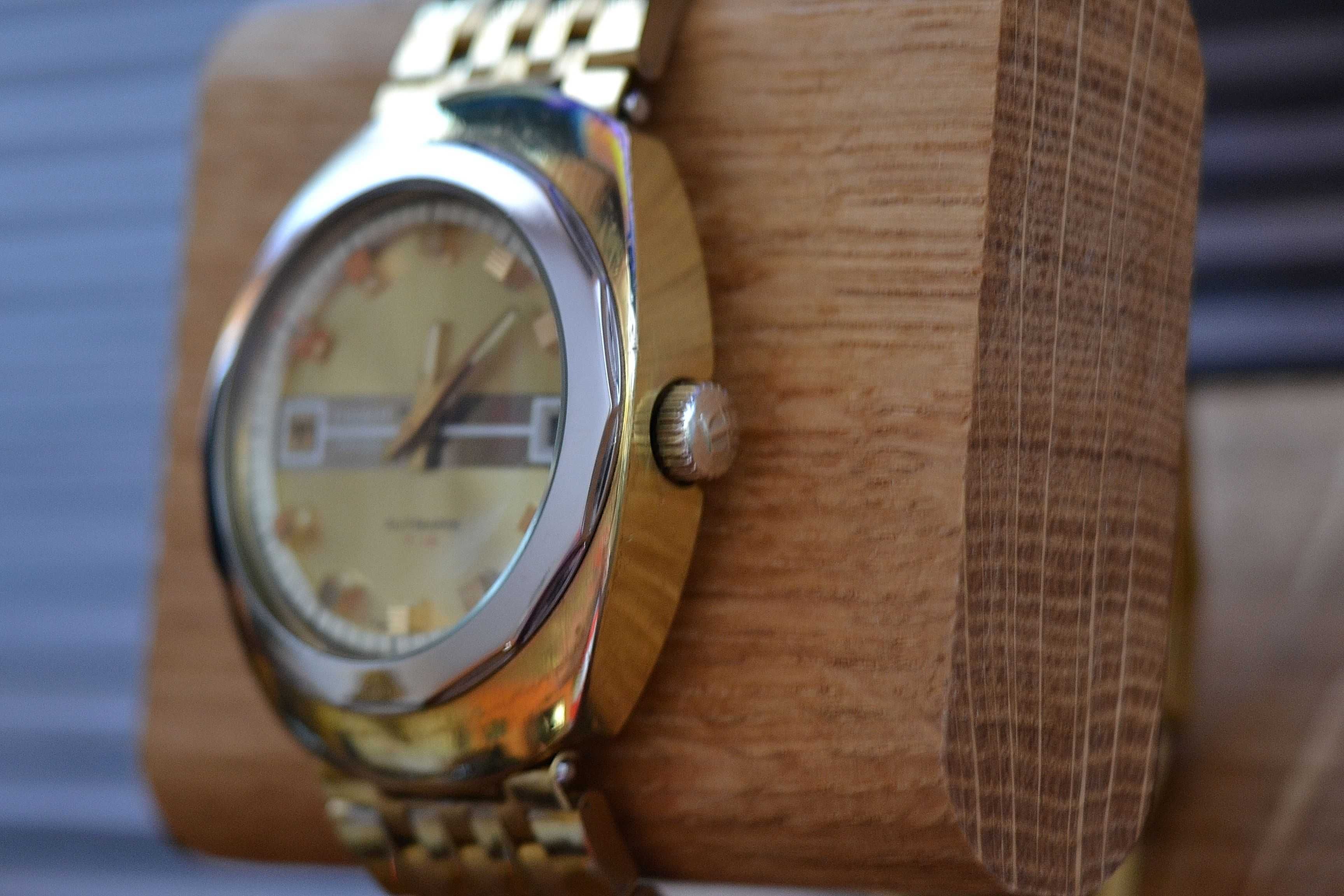 Sliczny zegarek meski, vintage - TISSOT T-12