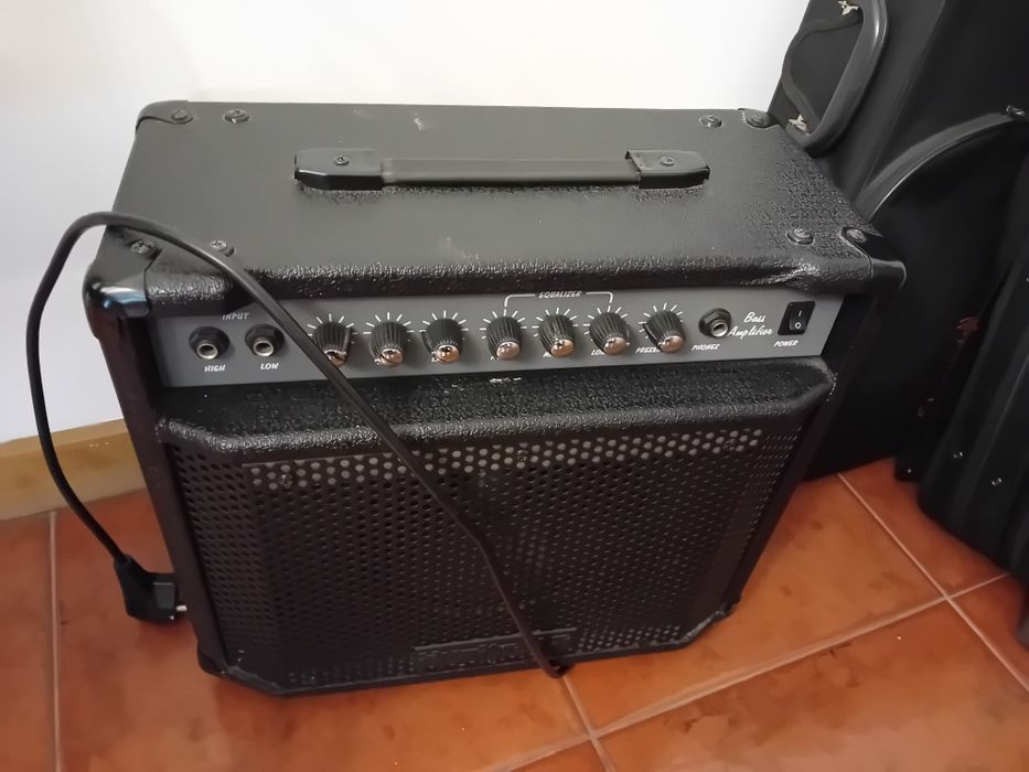 Vendo viola aparelho som microfone etc
